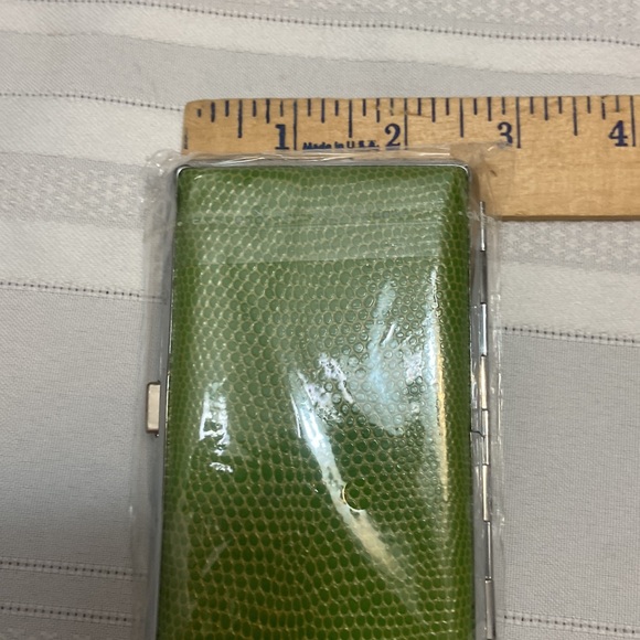 Mini Croc Wallet- Perfect to Carry ID, Cards, Cash, etc - New! - Picture 10 of 10